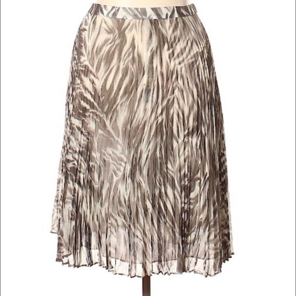 NWT Cute Talbots Pleated Skirt